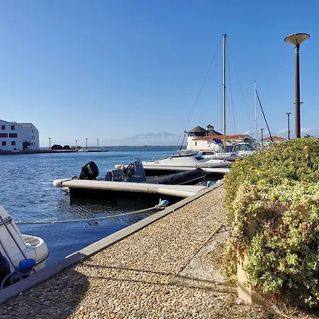 Les Marquises - 2 Personnes Le Barcares. Ref: 9mrq_321 Mae-5553 Appartement